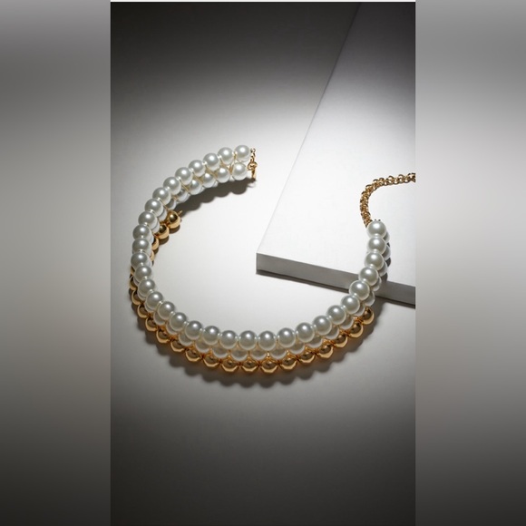(59)New Francesca’s Luxe 14K Gold Plated Metal Pearl Collar Statement Necklace - Picture 4 of 5